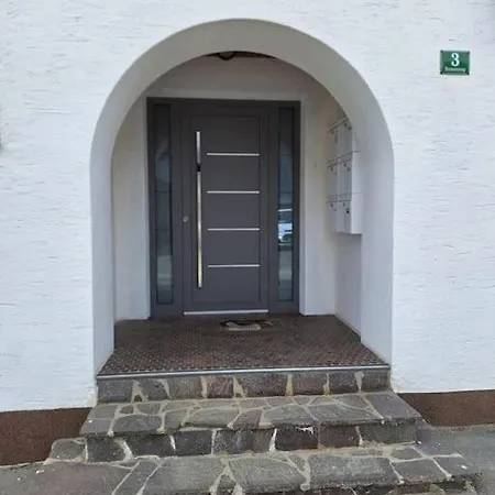 Sonnige Ferienwohnung Mit Balkon Innsbruck Exterior foto